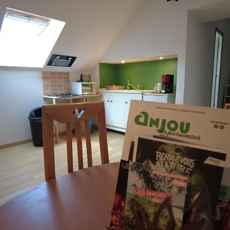 Spacieux Equipe A Proximite De La Loire