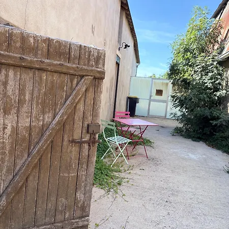 Spacieux équipé à Proximité De La Loire *